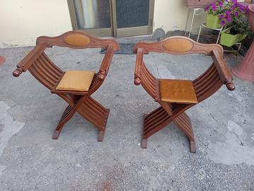 Coppia di sedie antiche legno
