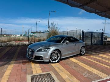 Audi TTs