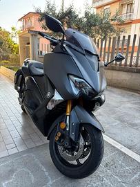 Tmax 530 dx luxury