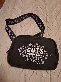 Borsello  VIP concerto Olivia Rodrigo 2024