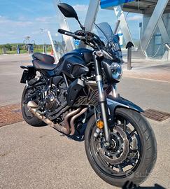YAMAHA MT07
