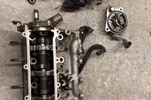 Kit testata +egr e aspirazione Toyota