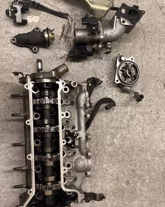 Kit testata +egr e aspirazione Toyota