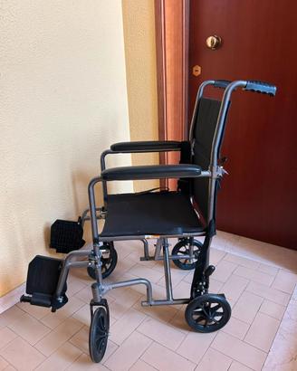 sedia a rotelle per disabili praticamente nuova
