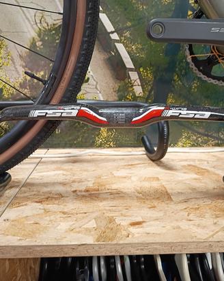 manubrio FSA full carbon 