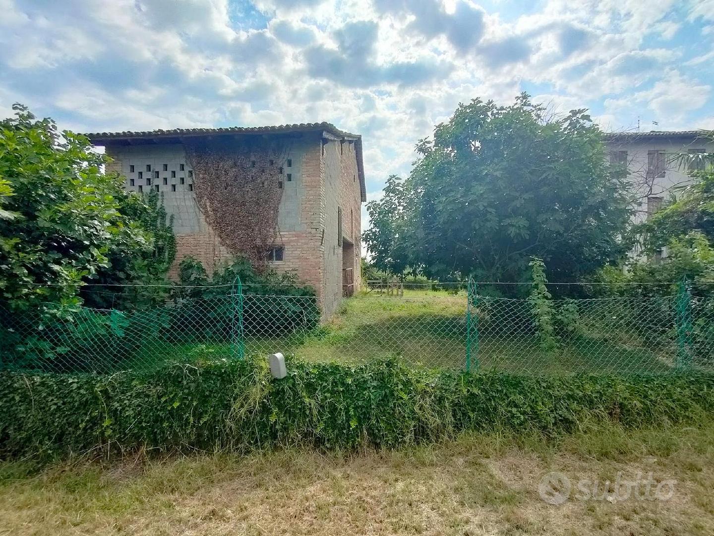 Ampio rustico indipendente con 800 mq di giardino - Vista 5