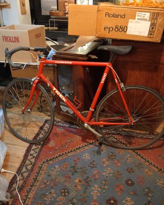 bici da corsa in alluminio gr. Shimano 105