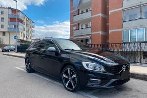VOLVO V60 D2