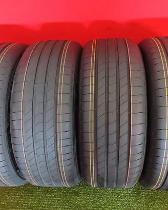 235 50 18 Gomme Estive GoodYear Nuove 235 50R18