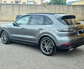 Porsche Cayenne S