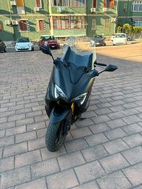 T-max 530 SX