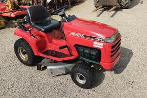 Trattorino tagliaerba honda motore a liquido