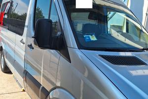 Mercedes Sprinter 9 posti con porta automatica