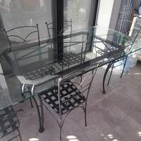 Tavolo in vetro e ferro battuto pieno e 6 sedie