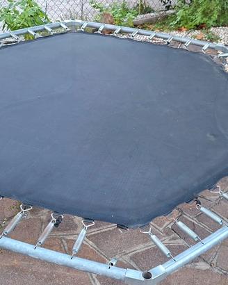 Trampolino elastico saltarello