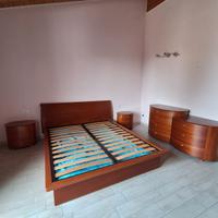 CAMERA DA LETTO CON LETTO CONTENITORE