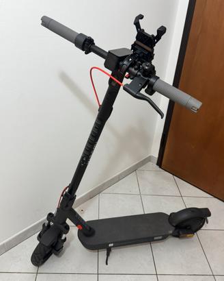 Monopattino Xiaomi + Casco + Borsa