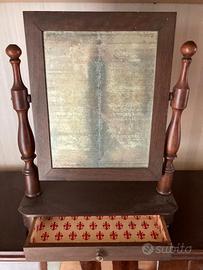 Specchiera in legno basculante antica