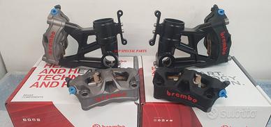 DUCATI PEDINI RADIALI PER FORCELLE DI SERIE SHOWA