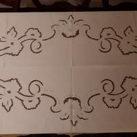 Tovaglia da tavola in lino di fattura siciliana