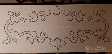 Tovaglia da tavola in lino di fattura siciliana