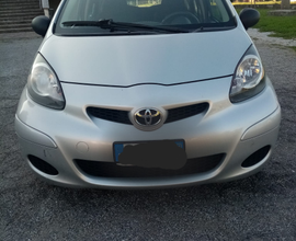 Toyota aygo 1.0 benzina anno 2011