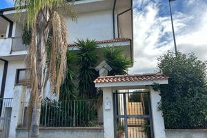 PORZIONE DI BIFAMILIARE A LAMEZIA TERME