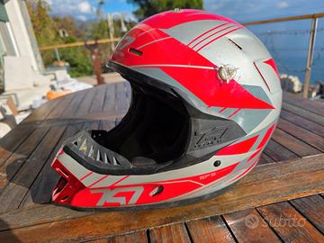 Casco in composito