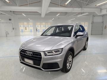 AUDI Q5 40 TDI Business quattro S tronic