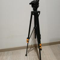 treppiede  macchina fotografica UNOMAT VIDEOSTUDIO