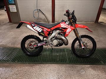 cr 250 