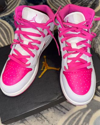 Jordan 1 Mid taglia 39 rosa