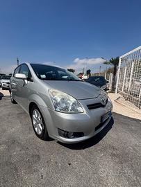 Toyota Corolla Verso 2.2 16V D-4D DPF Sol