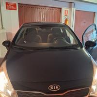 Auto Kia Rio