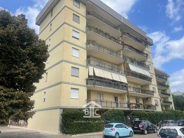 LUMINOSO QUADRILOCALE CON TERRAZZE A LIVELLO IN Z