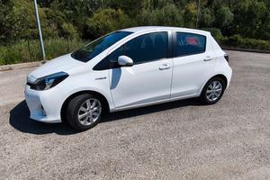 Toyota Yaris Hybrid Lounge