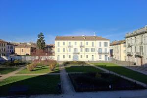 CASA SEMINDIPENDENTE A VOGHERA