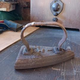 coppia di ferro da stiro antico