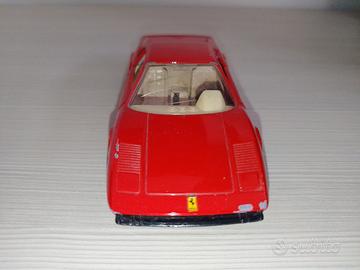 Ferrari 308 GTB 1/24 Burago Bburago Italy 