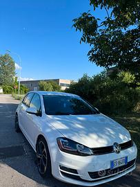 Volkswagen Golf 2.0 TDI 150CV