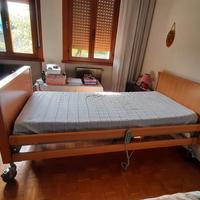 LETTO ELETTRICO MEDICALE + MATERASSO ANTIDECUBITO
