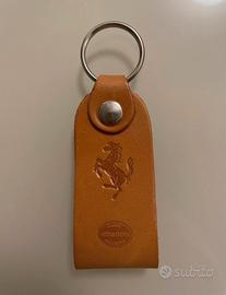 Portachiavi in cuoio Ferrari