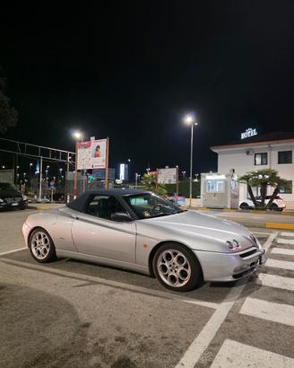 Alfa Romeo Spider 3.0 V6 - Targa Oro 