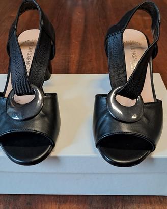 SANDALI NUOVI IN PELLE N. 36 NERI