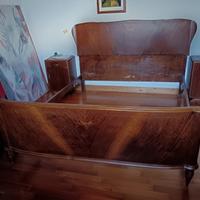 Struttura letto matrimoniale e due comodini