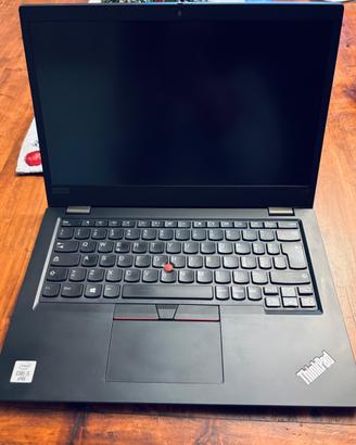 Lenovo ThinkPad L13 i5 8GB Ram + dock station!