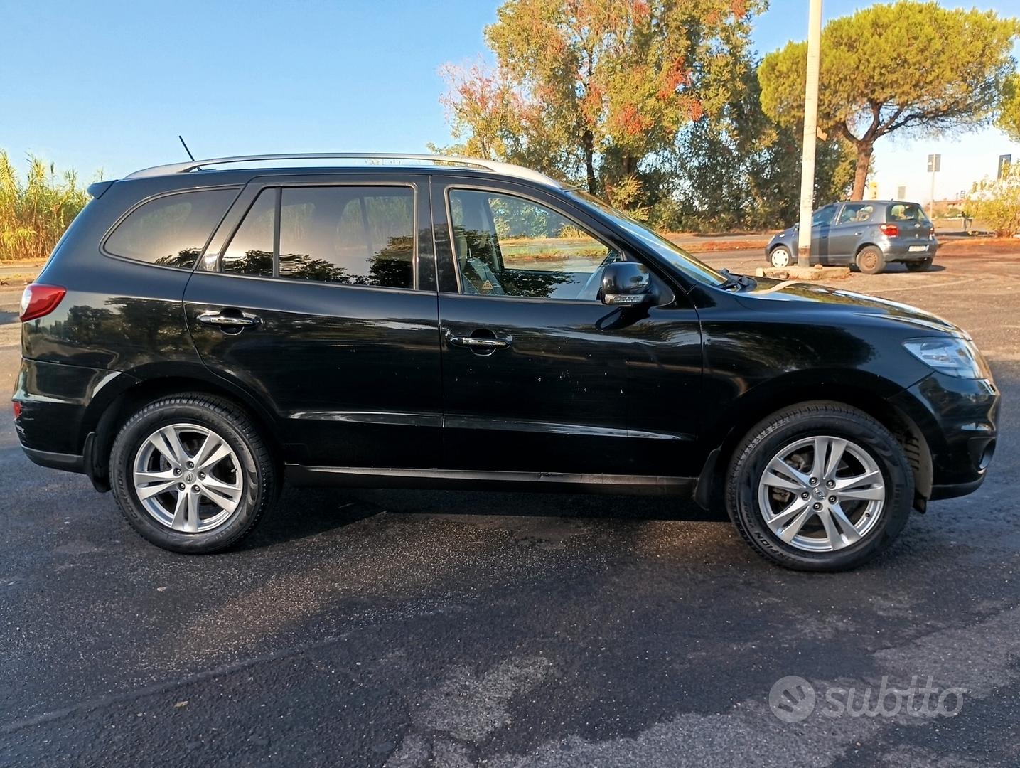 Hyundai Santa Fe 2011 photo 3