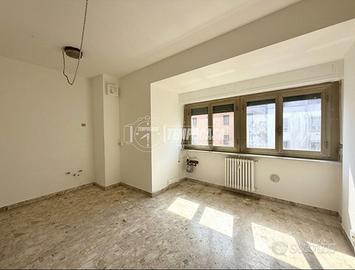 Appartamento a Milano Via Ronchi 2 locali