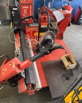 Smontagomme corghi Hd 1400