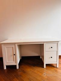 Scrivania IKEA Hemnes